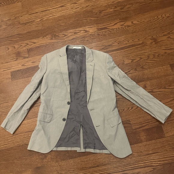 Club Monaco Blazer fits a Size Medium made with Italian Fabric - Picture 1 of 3